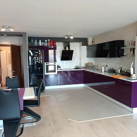 Диамант Apartment